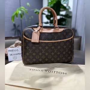 Louis Vuitton Deauville with tag and dust bag
